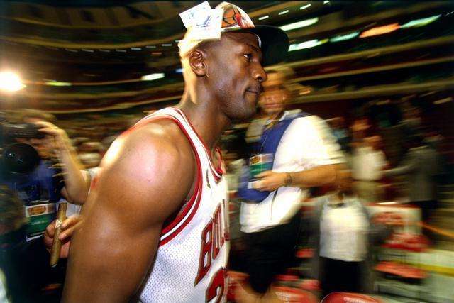 欧冠-大马丁神扑 尤文图斯0-0战平阿斯顿维拉